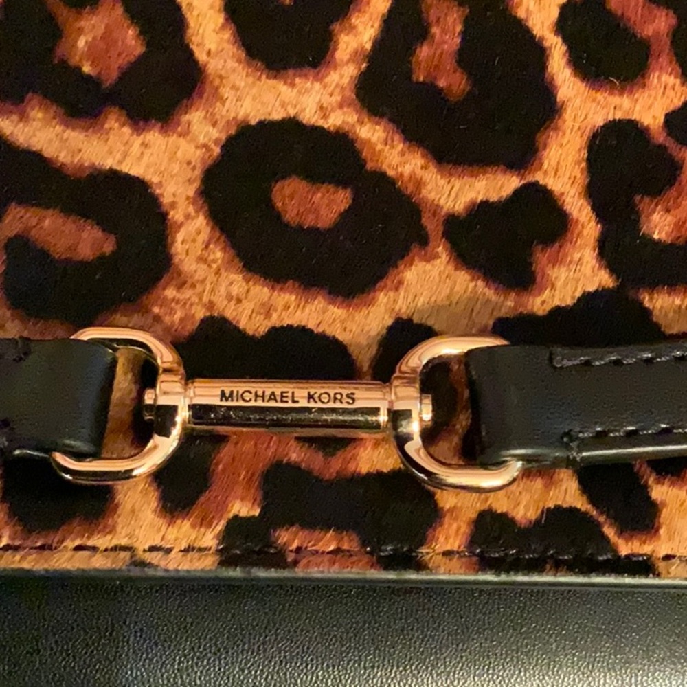 MICHAEL Michael Kors Leopard Print Crossbody with Black Trim & Gold Chain - Picture 5 of 7